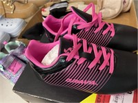 New Brava Soccer shoes size 12 Girls