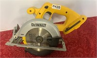 DeWalt 18v circular saw. NO BATTERY