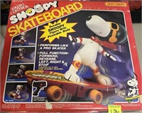 1987 MATCHBOX SNOOPY SKATEBOARD