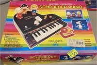 1985 SCHROEDER PIANO