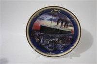 Nice Titanic plate souvenir