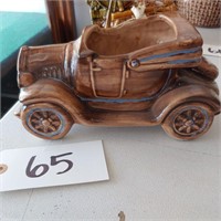 McCoy Automobile planter