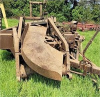 EARLY JD WIRE TIE HAY BAILER