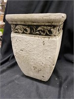 Antique style terra-cotta planter. 7 in.² 10