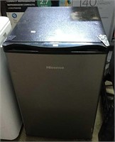 Hisense mini refigerator