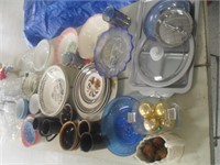 LOT OF COLLECTIBLE GLASSWARE AND OTHER