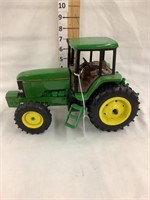 Ertl John Deere 7800 Demonstrator Tractor