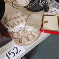 (4) Elegant evening bags and Buxton Bill fold