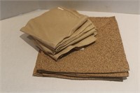 Z Gallery Cloth Napkins 6 and Plate Mats 8
