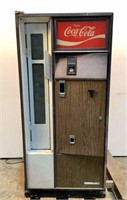 Vintage Coca-Cola Vending Machine CSS-8-64J