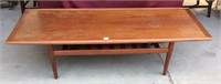 Beautiful Teak Mid Century Modern Coffee Table