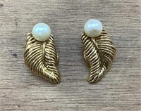 18K Italian Gold Pearl & Leaf Clip Earrings
