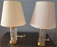 819 - PAIR OF TABLE LAMPS W/SHADES