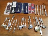 819 - MIXED LOT OF COLLECTOR SPOONS & FORKS