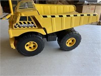 combination plastic and metal dump truck hardhat