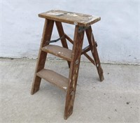 Step ladder - weathered wood - decorative