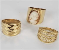 Women's 14KTYG & 18KTYG Rings Lot Of 3