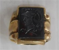 10 K yellow gold men's ring, Hematite Intaglio