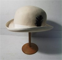 C/1990’s All Wool White Gentleman’s Derby Hat