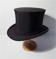 C/1900 Black Silk Theatre Collapsible Top Hat