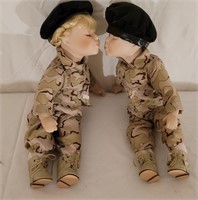 Military Dolls Kissing