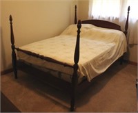 Full Size Bed w/ Bedding