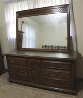 Thomasville 6-Drawer Dresser w/ Mirror