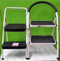 11 - LOT OF 2 STEP LADDERS