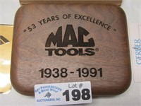 MAC Tools Gerber Pocket Knife in Wooden Case