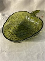 Green dish for holding fruits
