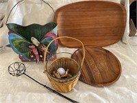 Lot including wooden serving tray, wooden plate