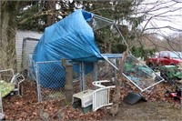 CHAIN LINK FENCE/2 DOG KENNELS