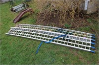 8 FT. ALUMINUM RAMPS