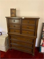 VINTGAGE WOODEN SIX DRAWER CHEST