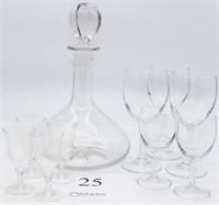 Decanter set-decanter with stopper 12" tall by 8"