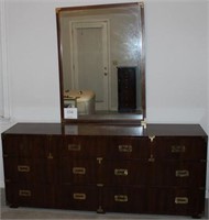 Henredon Dresser with mirror: dresser measures
