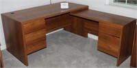 L shaped desk main part measures 28.5"