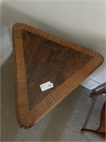 TRIANGLE SHAPE TABLE  - 23 X 21"