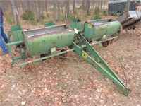 JOHN DEERE 1240 CORN PLANTER