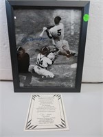 Joe DiMaggio Signed Framed 8 x 10