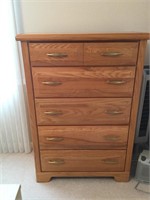 5 drawer dresser 52’ tall