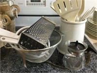 Miscellaneous kitchen items. Strainer, shredder,