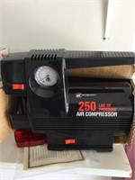 Plug-in air compressor