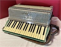 80 Bass Accordion Made in Italy