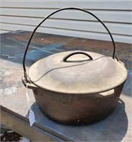 Cast Iron #8 Dutch Oven or Kettle