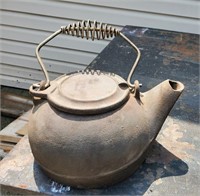 Cast Iron Tea Kettle, rotating lid, wire bale