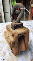 Wood Pulley with heavy metal hook