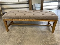 UPHOLSTERED BENCH