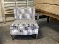 UPHOLSTERED ACCENT CHAIR