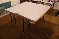 4' Folding Sewing Tables POLY